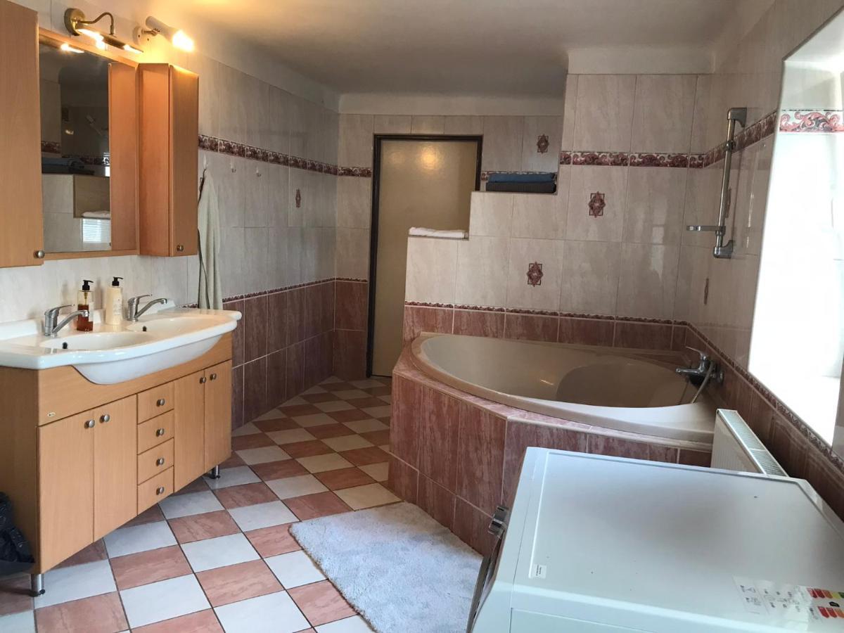 Dvacitka Apartman Ceske Budejovice Kültér fotó