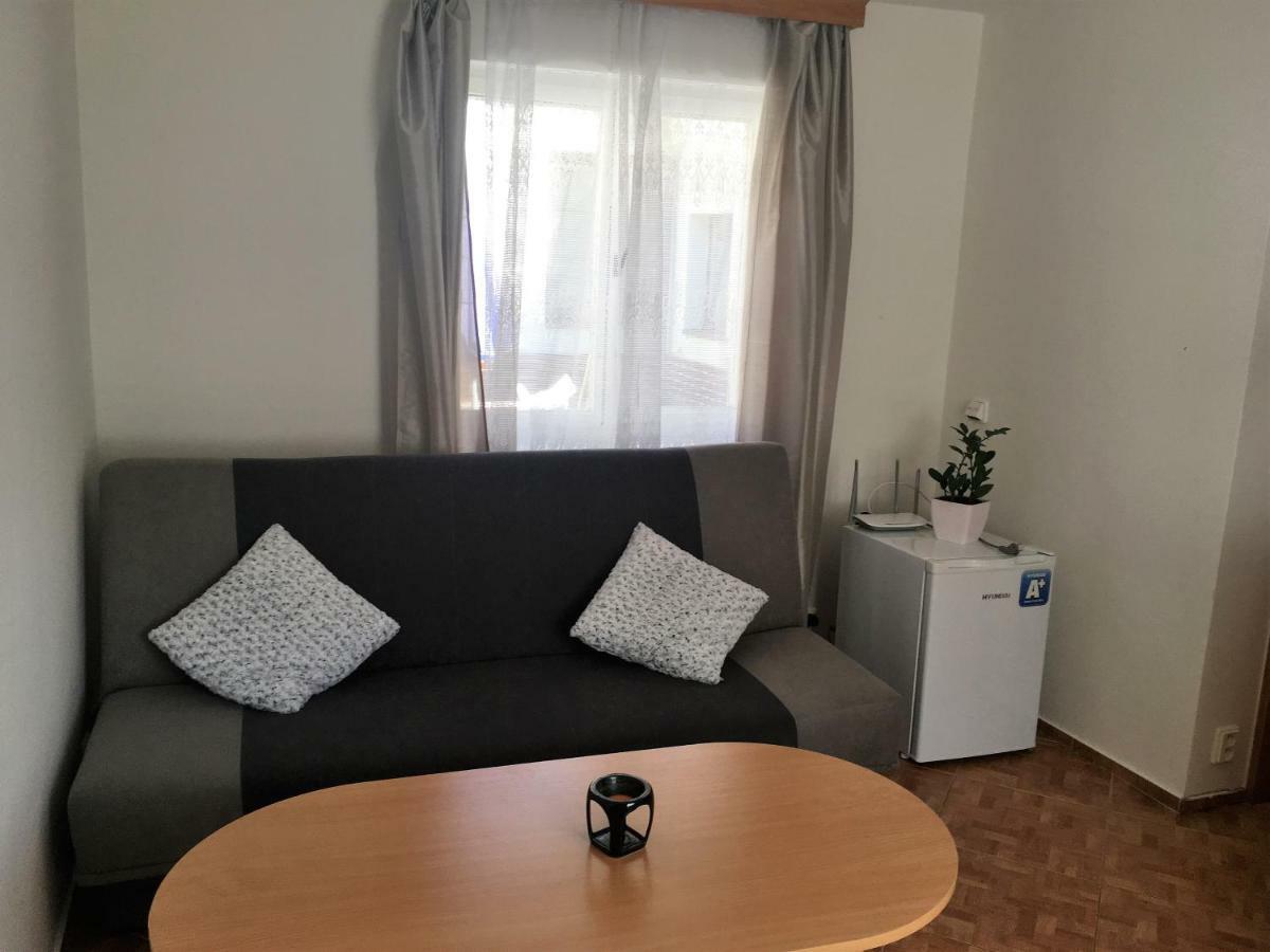 Dvacitka Apartman Ceske Budejovice Kültér fotó