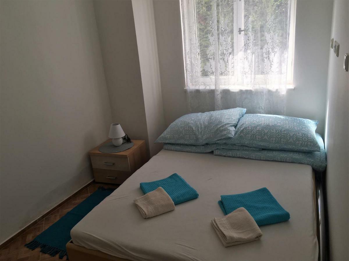 Dvacitka Apartman Ceske Budejovice Kültér fotó